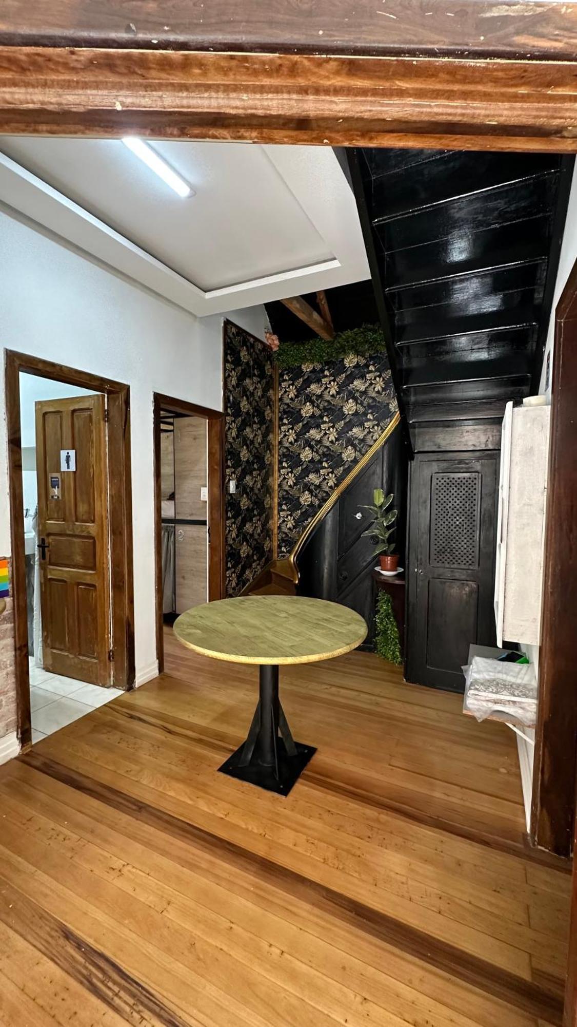 Hostel Hug Brasil Curitiba Exterior photo